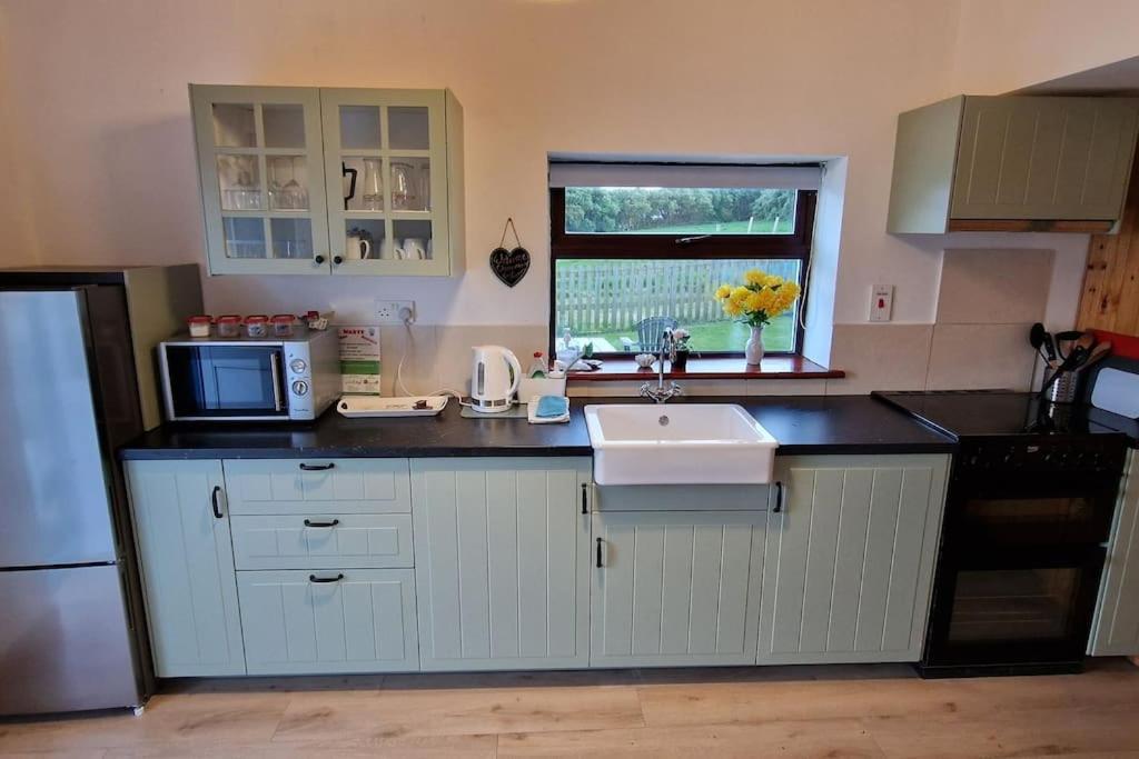 Sunriseview Cottages Wicklow Exterior photo